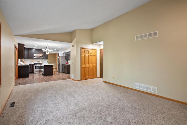 4720 Orchid Lane N, Plymouth, MN 55446