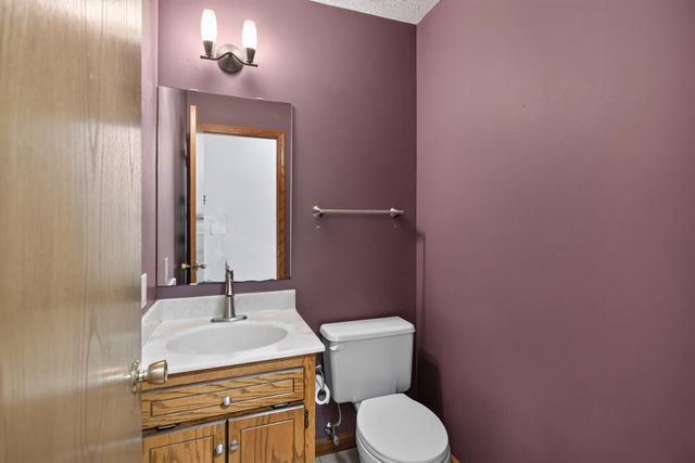 4720 Orchid Lane N, Plymouth, MN 55446