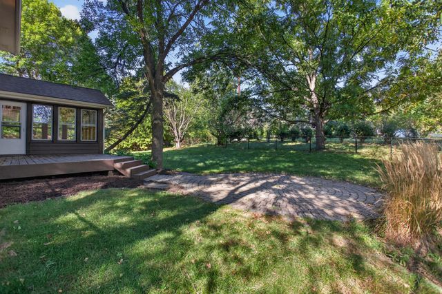 4720 Orchid Lane N, Plymouth, MN 55446