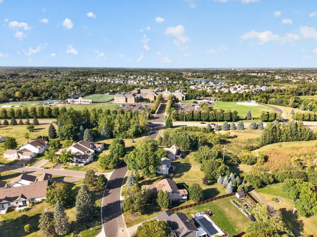 4720 Orchid Lane N, Plymouth, MN 55446
