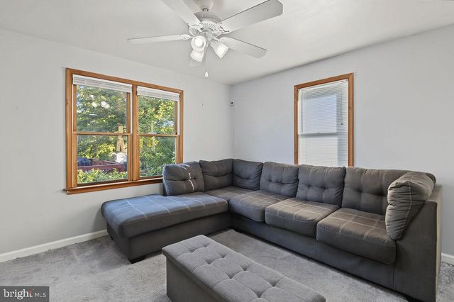 1306 LORE AVE, Wilmington, DE 19809