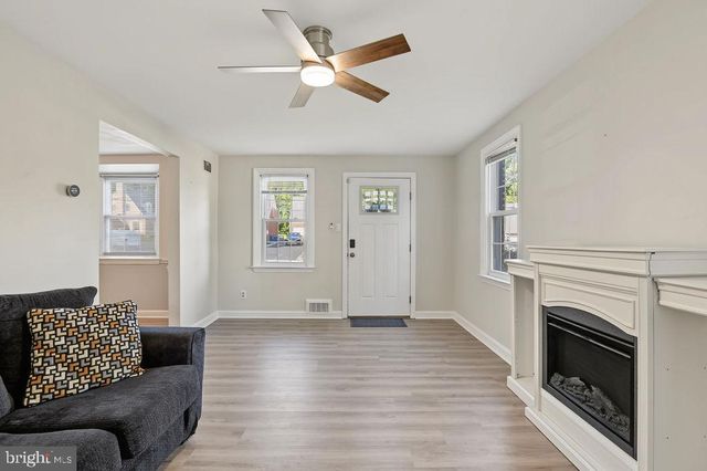 1306 LORE AVE, Wilmington, DE 19809
