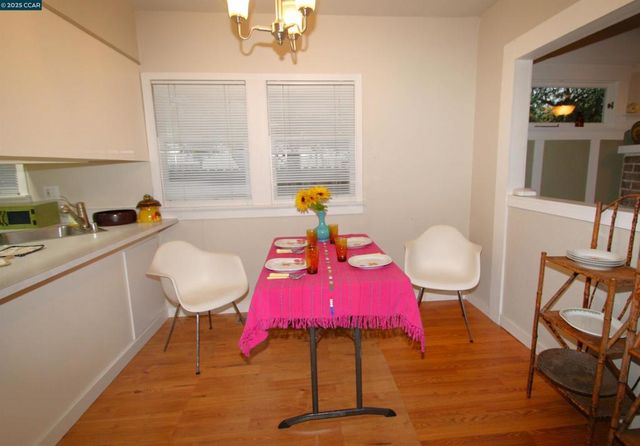 1002 Warren St, Martinez, CA 94553