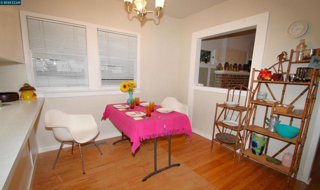 1002 Warren St, Martinez, CA 94553