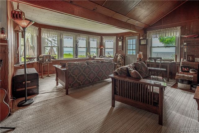 4441 East Lake Road, Wilson, NY 14172