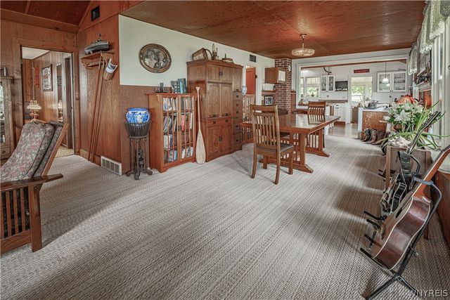 4441 East Lake Road, Wilson, NY 14172