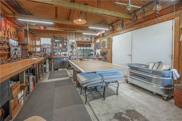 4441 East Lake Road, Wilson, NY 14172