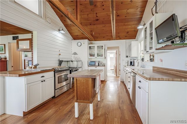 4441 East Lake Road, Wilson, NY 14172