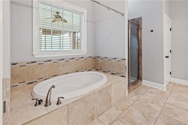 5831 Weeping Willow Drive, Lake Charles, LA 70605