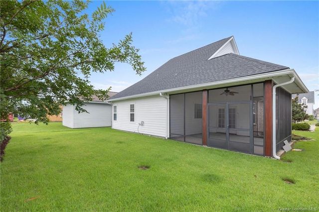 5831 Weeping Willow Drive, Lake Charles, LA 70605