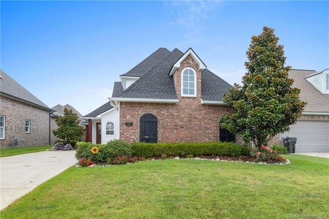 5831 Weeping Willow Drive, Lake Charles, LA 70605