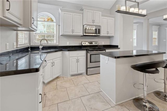 5831 Weeping Willow Drive, Lake Charles, LA 70605