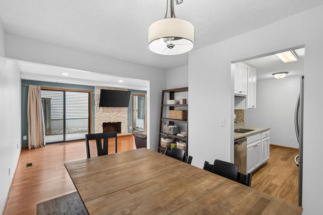 1272 Trailwood S, Hopkins, MN 55343