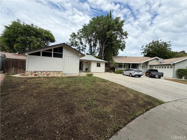 7942 Northgate Avenue, Canoga Park, CA 91304