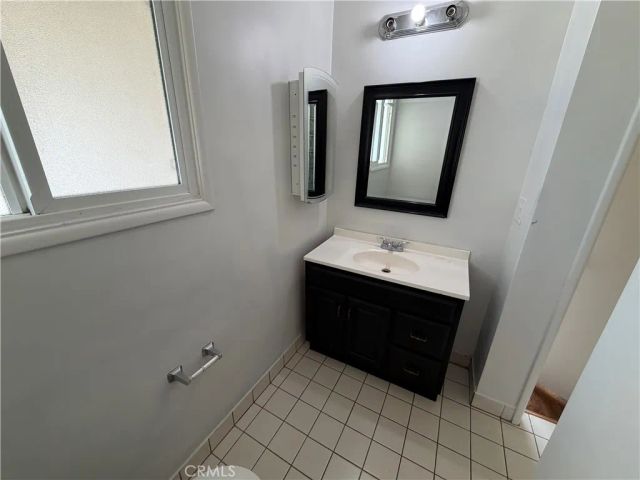 7942 Northgate Avenue, Canoga Park, CA 91304