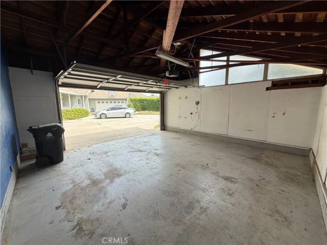 7942 Northgate Avenue, Canoga Park, CA 91304