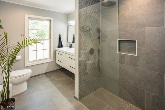 24 Coventry Rd, Mendham Boro, NJ 07945