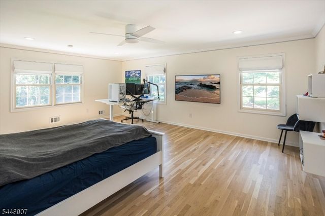 24 Coventry Rd, Mendham Boro, NJ 07945