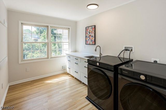 24 Coventry Rd, Mendham Boro, NJ 07945