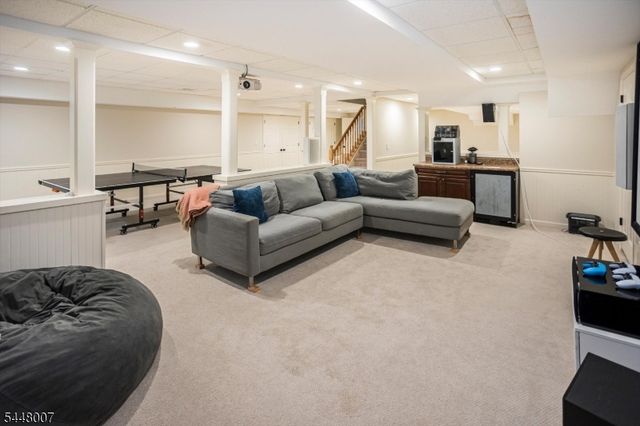 24 Coventry Rd, Mendham Boro, NJ 07945