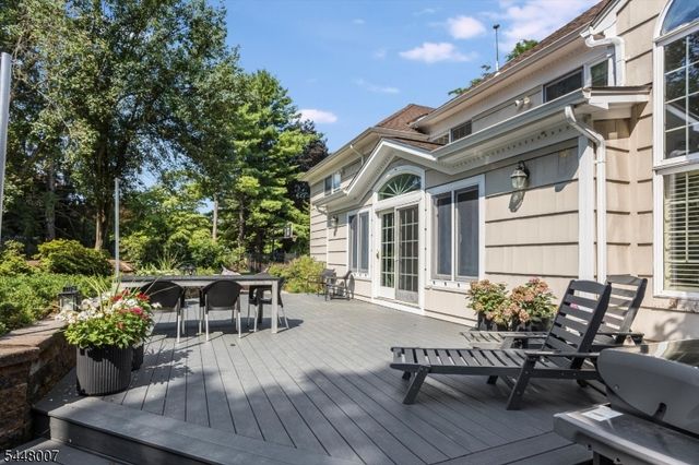 24 Coventry Rd, Mendham Boro, NJ 07945