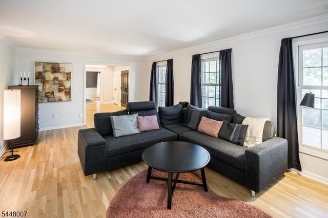 24 Coventry Rd, Mendham Boro, NJ 07945
