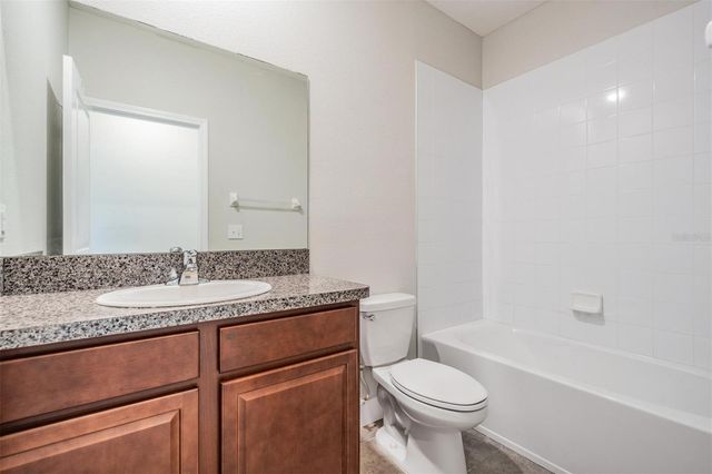 8082 ROLLING SHELL TRAIL, Wesley Chapel, FL 33545