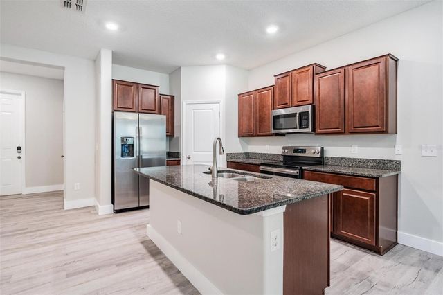 8082 ROLLING SHELL TRAIL, Wesley Chapel, FL 33545