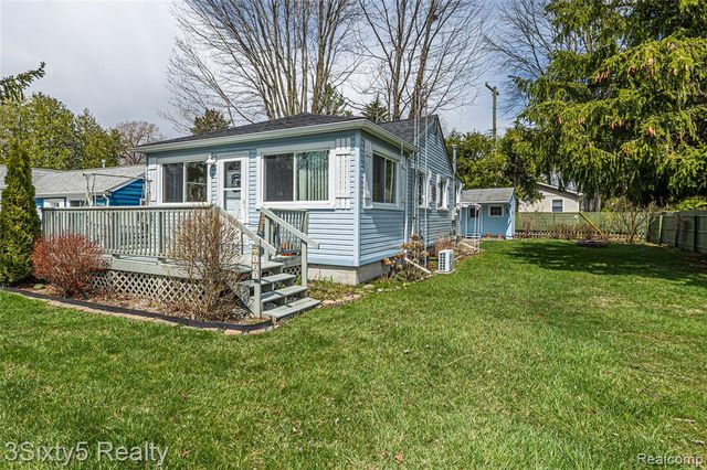 7523 Beechwood, Lexington, MI 48450