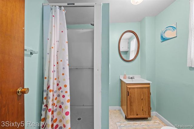 7523 Beechwood, Lexington, MI 48450