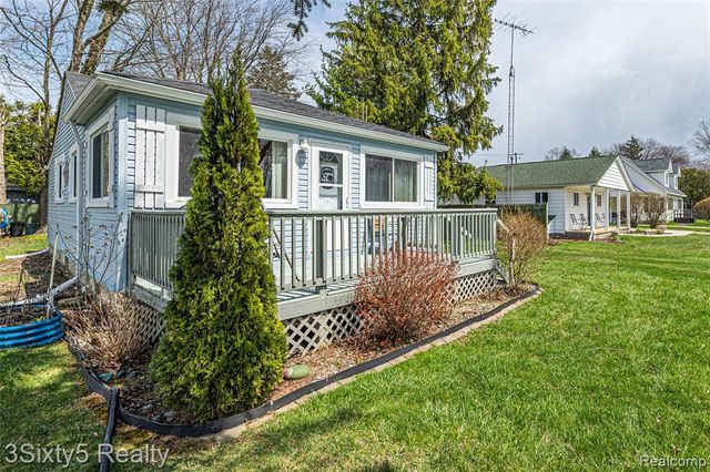 7523 Beechwood, Lexington, MI 48450