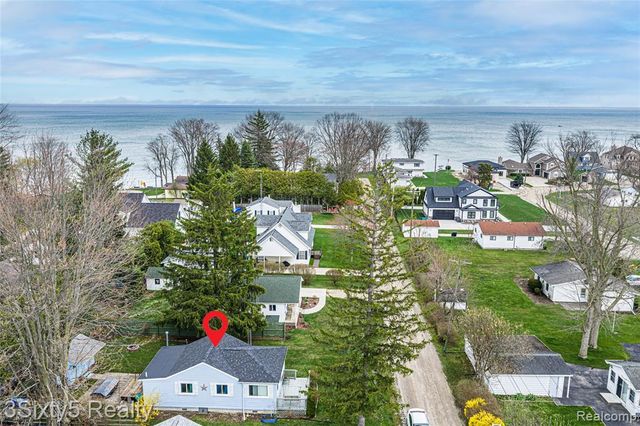 7523 Beechwood, Lexington, MI 48450
