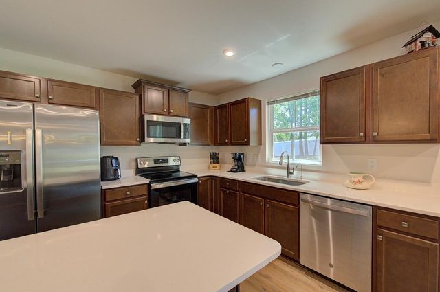 688 Hardwood Drive, Boiling Springs, SC 29316