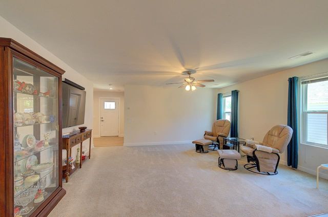 688 Hardwood Drive, Boiling Springs, SC 29316