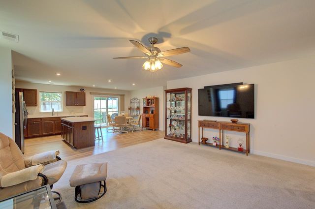 688 Hardwood Drive, Boiling Springs, SC 29316