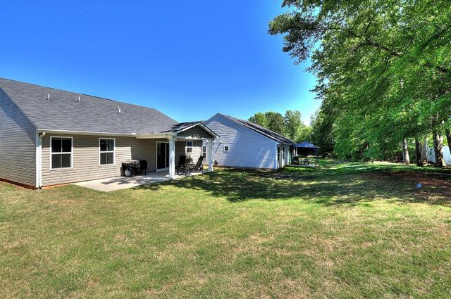 688 Hardwood Drive, Boiling Springs, SC 29316