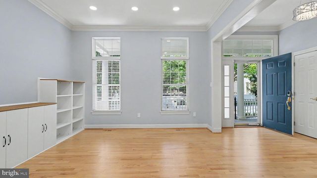 505 GRAND CHAMPION DR, Rockville, MD 20850