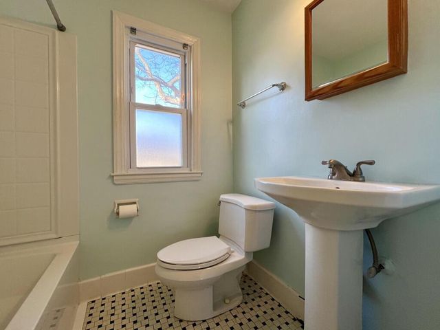 3207 S Austin STREET, Milwaukee, WI 53207