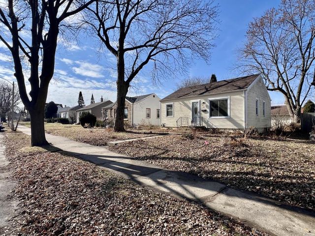 3207 S Austin STREET, Milwaukee, WI 53207