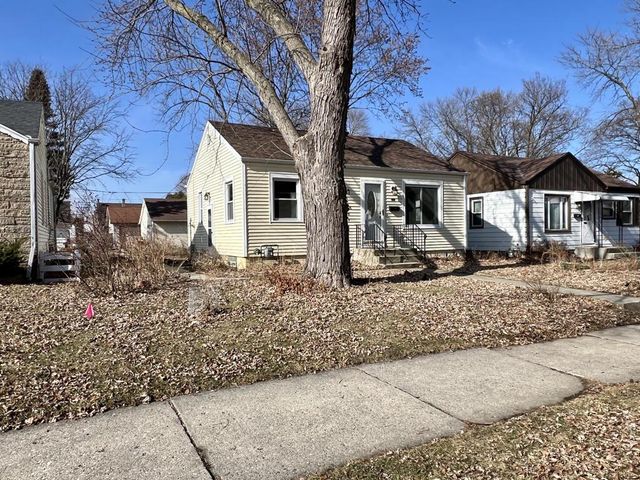 3207 S Austin STREET, Milwaukee, WI 53207