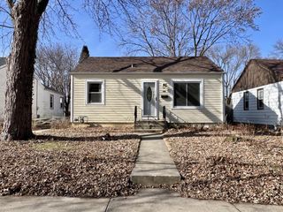 3207 S Austin STREET, Milwaukee, WI 53207
