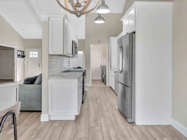 3996 NW 7th Court, Delray Beach, FL 33445