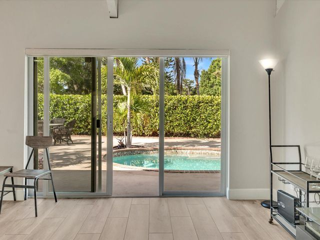 3996 NW 7th Court, Delray Beach, FL 33445