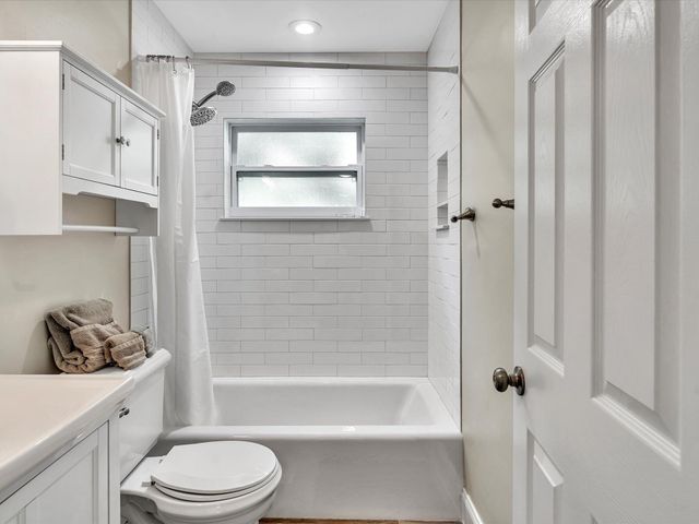 3996 NW 7th Court, Delray Beach, FL 33445