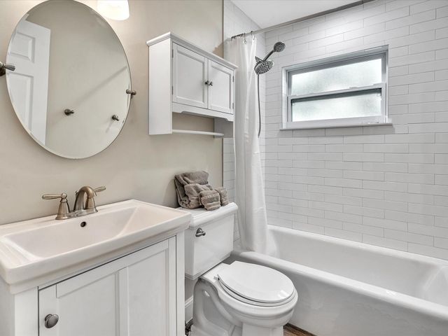 3996 NW 7th Court, Delray Beach, FL 33445