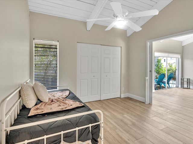 3996 NW 7th Court, Delray Beach, FL 33445