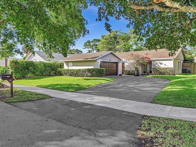 3996 NW 7th Court, Delray Beach, FL 33445