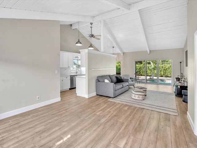 3996 NW 7th Court, Delray Beach, FL 33445