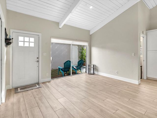 3996 NW 7th Court, Delray Beach, FL 33445