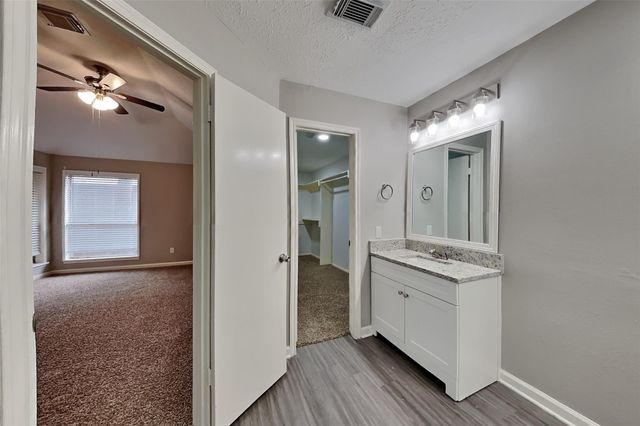 4935 Northfork Drive, Pearland, TX 77584